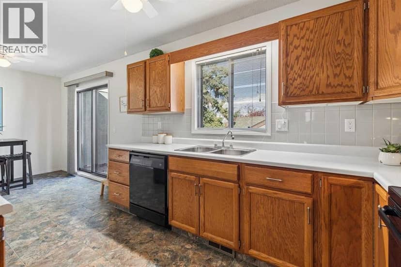 107 Coach Side Terrace SW — photo 11 of 40
