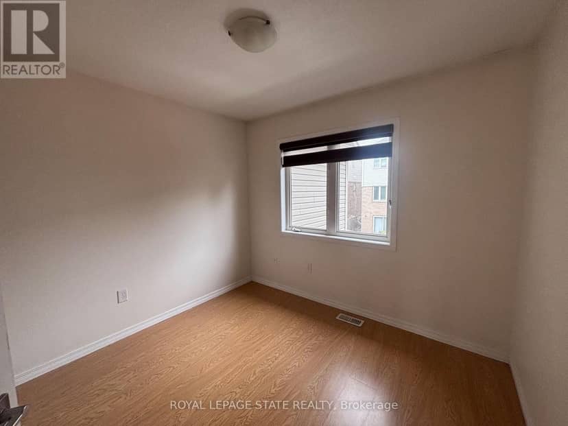 39 Newport Crescent — photo 14 of 22