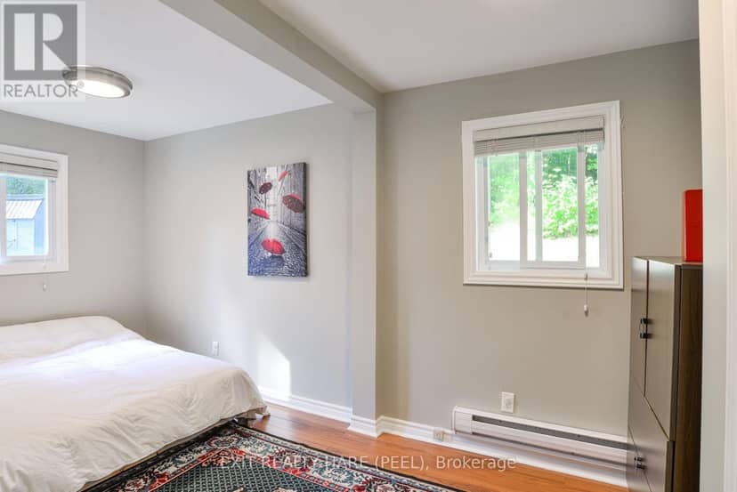 1082 Lambert Road — photo 12 of 28