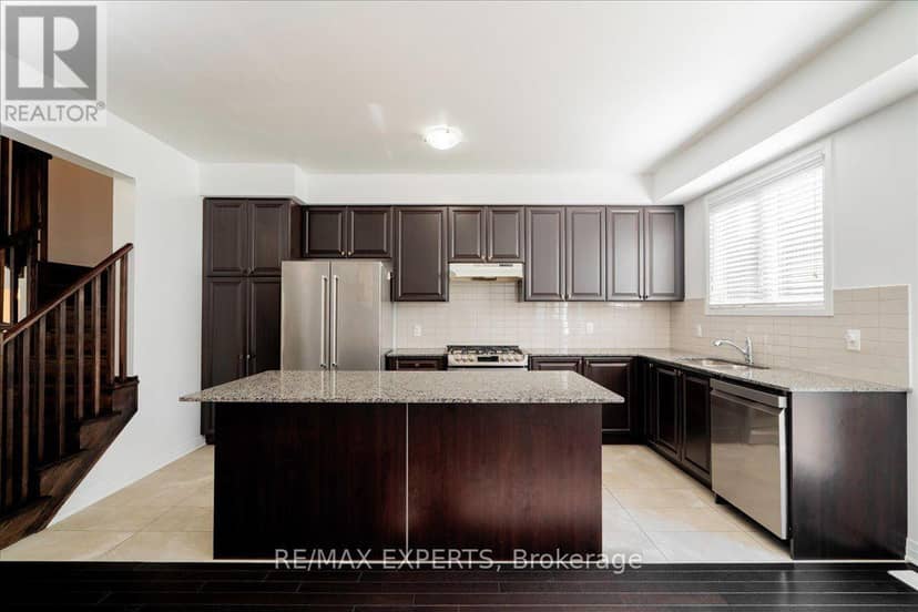35 Landolfi Way, Bradford West Gwillimbury, photo 8