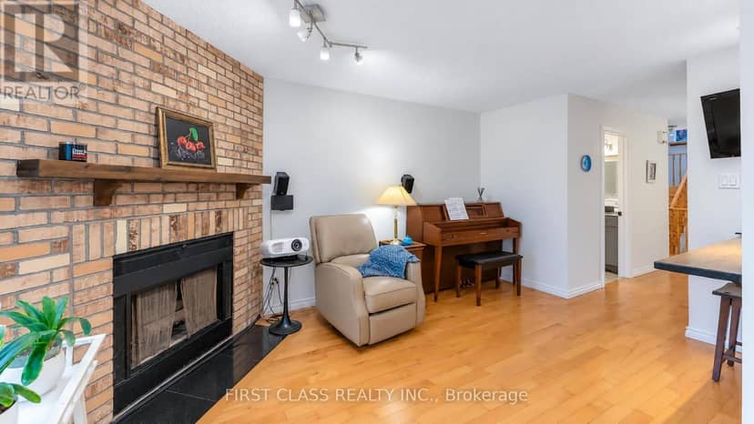 48 Cottonwood Court — photo 11 of 40