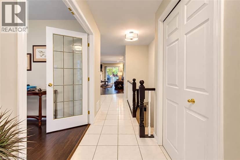 10 COURTLAND Drive Unit# 1, Brantford, photo 6