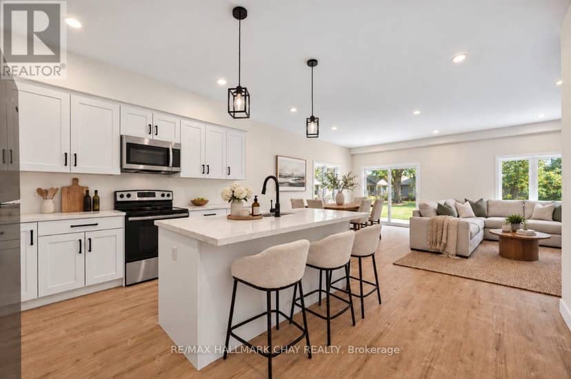 24 Rose Avenue — photo 4 of 17