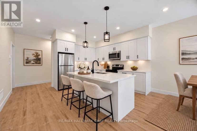 24 Rose Avenue — photo 5 of 17