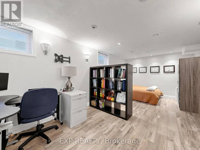 6 Booth Lane — photo 23 of 30