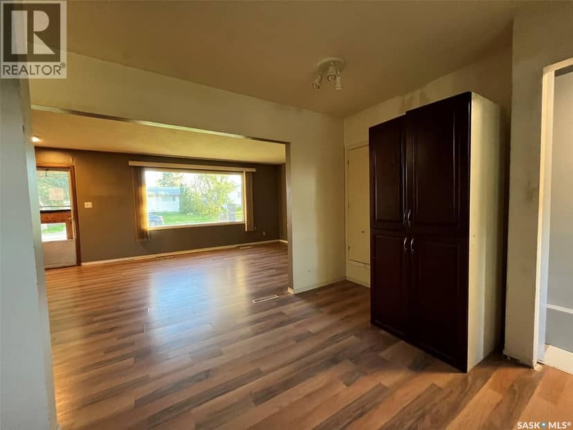 426 Beryl STREET — photo 10 of 40