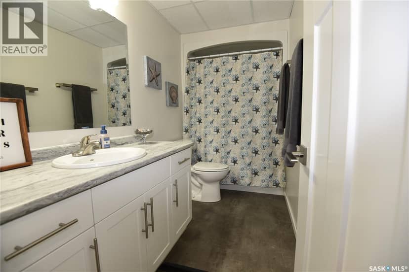 1124 Birch AVENUE — photo 37 of 40