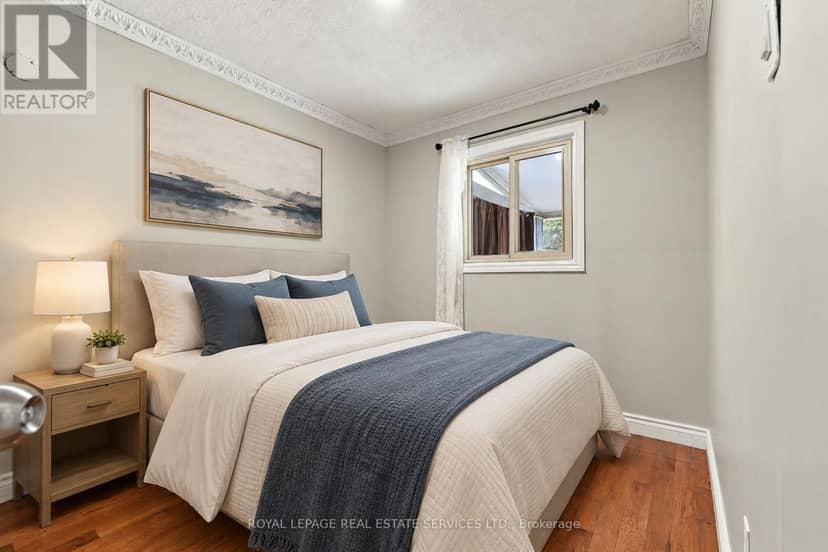 7179 Delmonte Crescent — photo 11 of 18