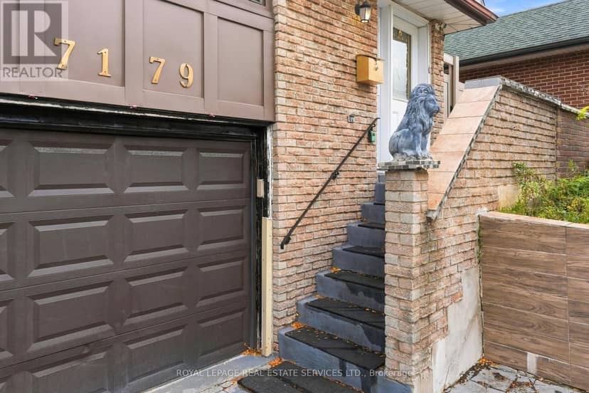7179 Delmonte Crescent — photo 2 of 18