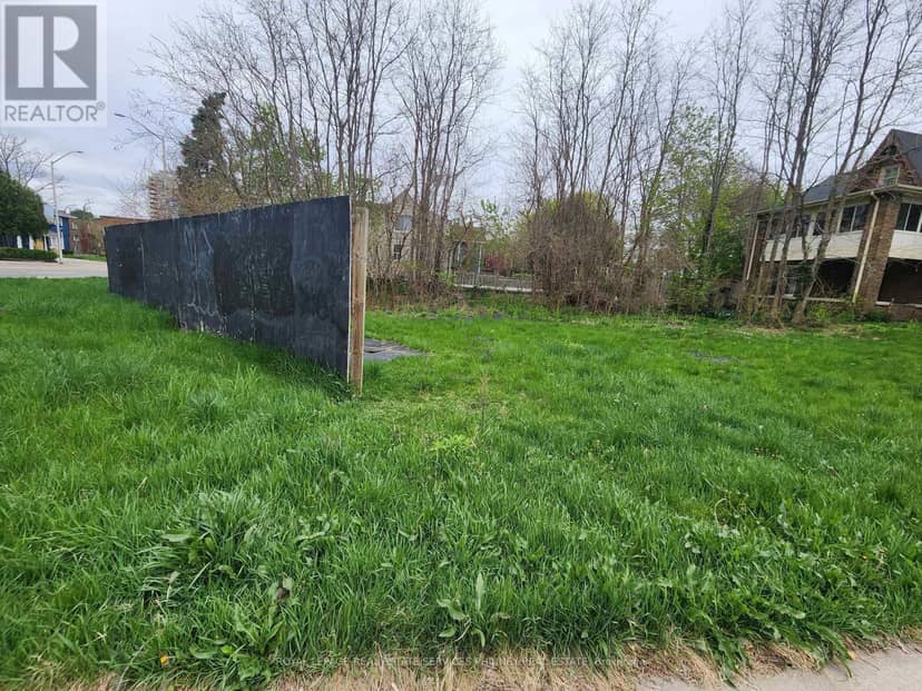 685 Brant Street, Burlington, photo 2