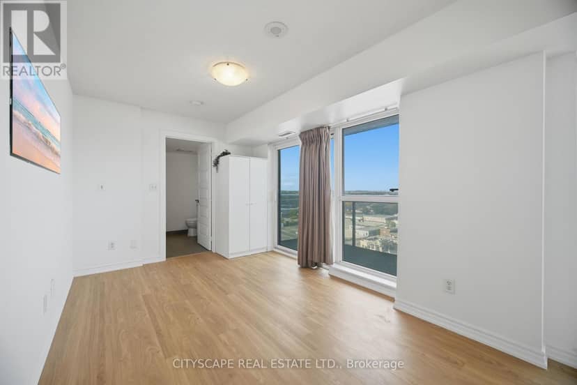 1601 - 215 Queen Street E — photo 18 of 36