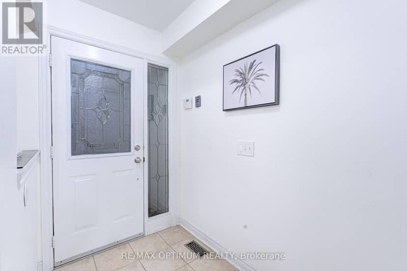 1829 Samuelson Circle, Mississauga, photo 5