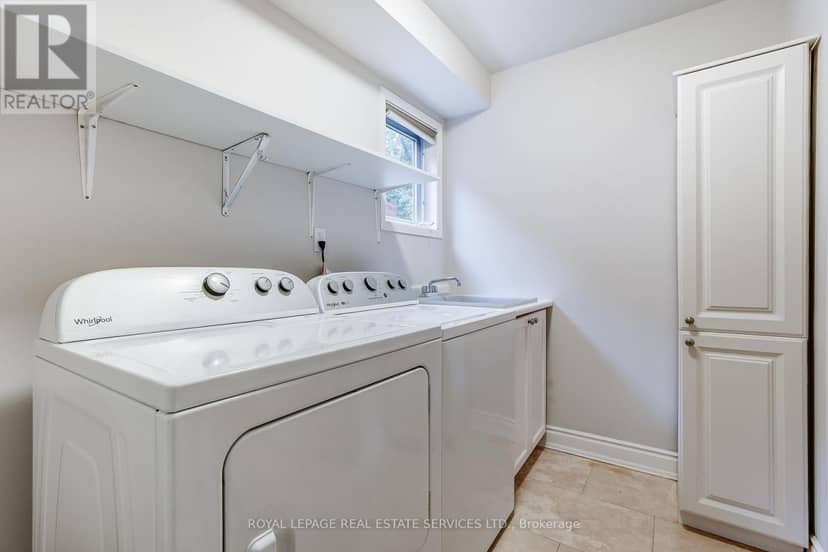 3119 Dover Crescent — photo 18 of 40