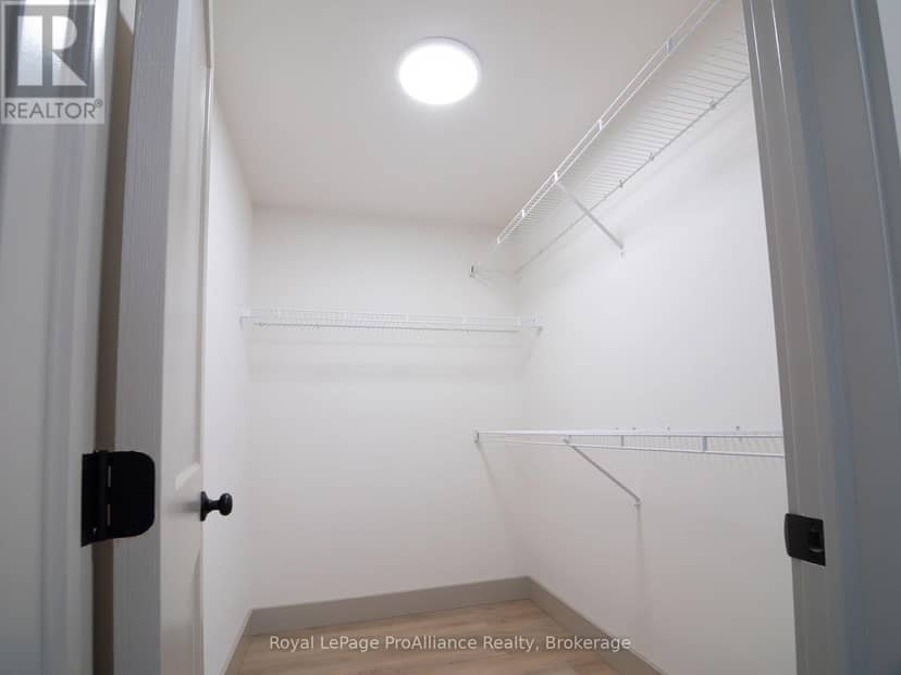 15 Willowbrook Street — photo 13 of 34