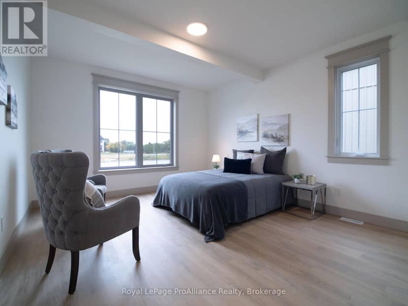 15 Willowbrook Street — photo 11 of 34