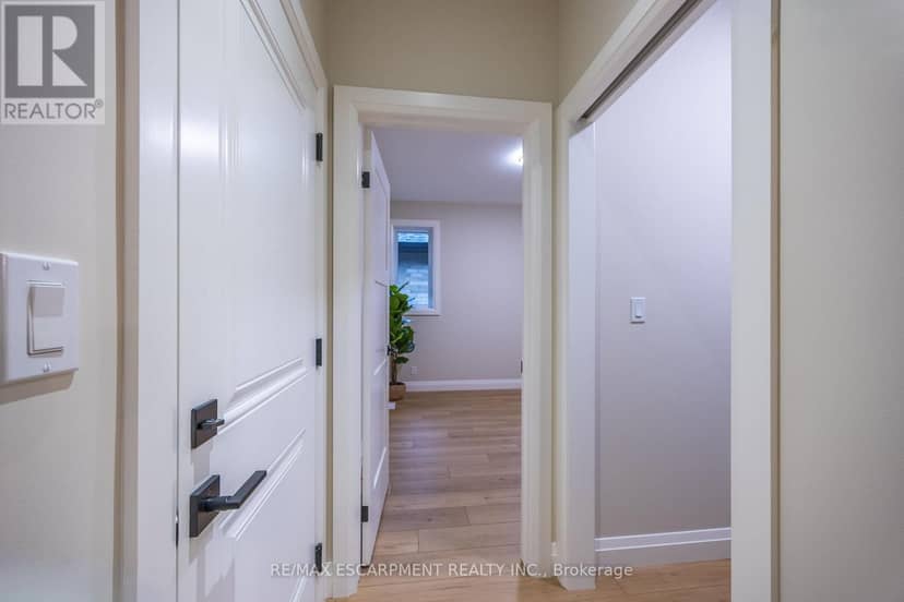 88 Craddock Boulevard — photo 14 of 28