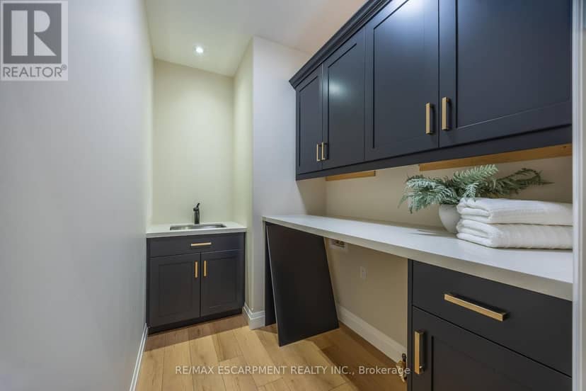 88 Craddock Boulevard — photo 15 of 28