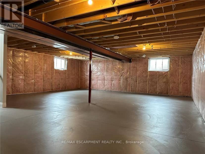 183 Craddock Boulevard — photo 12 of 15