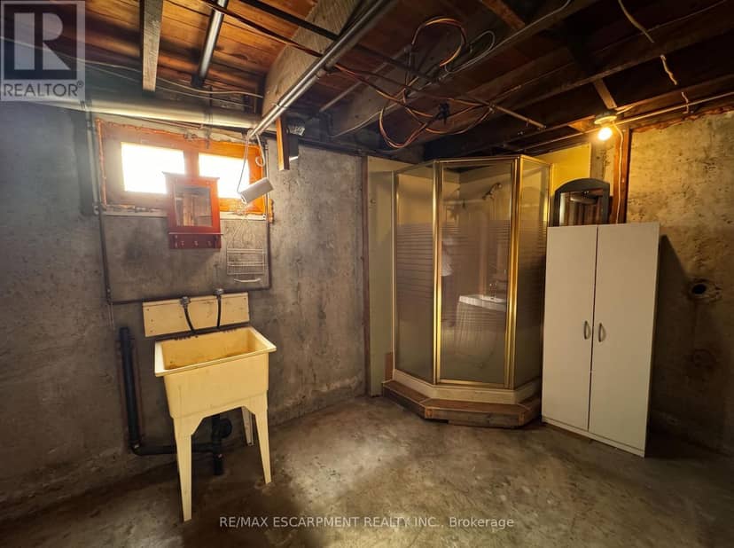 233 Talbot Street — photo 18 of 27