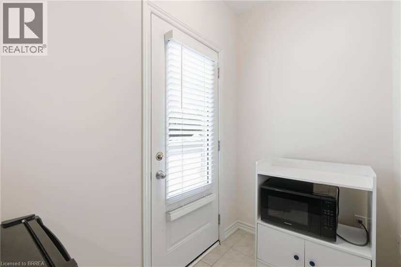 68 FIRST Street Unit# 3 — photo 4 of 26