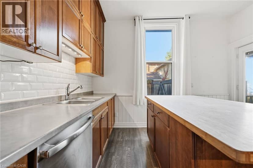 45 EAST Avenue — photo 8 of 38