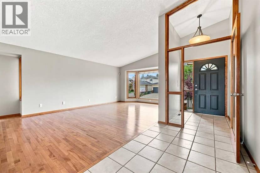 361 Santana Bay NW — photo 9 of 40