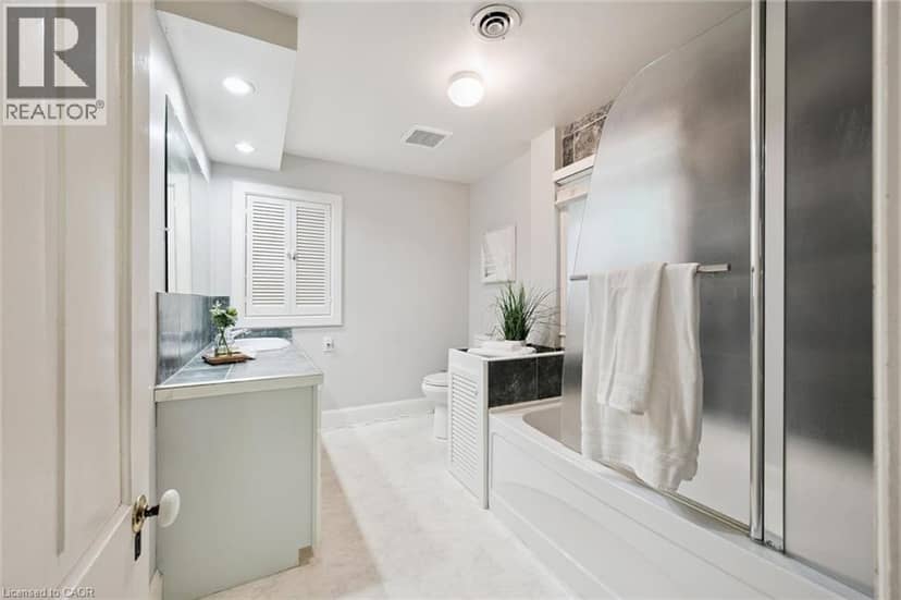318 GUELPH Avenue — photo 28 of 40