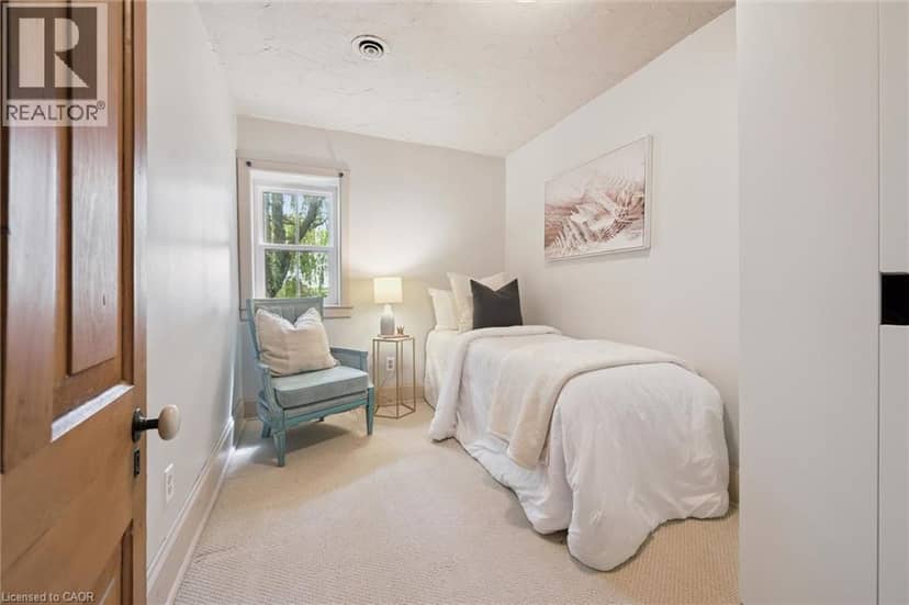 318 GUELPH Avenue — photo 27 of 40