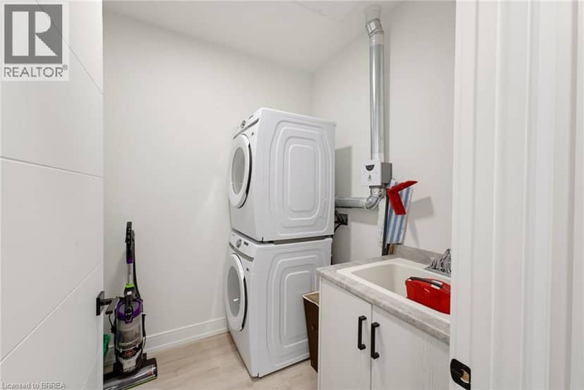 300B FOURTH Avenue Unit# 208 — photo 17 of 25