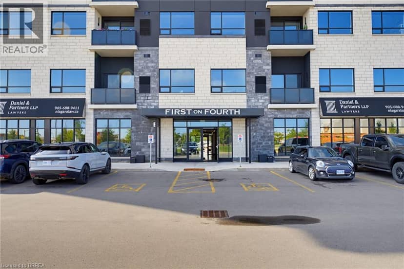 300B FOURTH Avenue Unit# 208, St. Catharines, photo 2