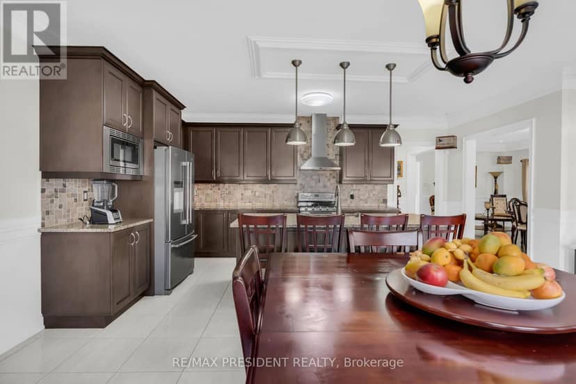 16 Canary Close — photo 18 of 40