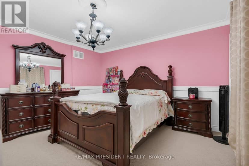 16 Canary Close — photo 32 of 40