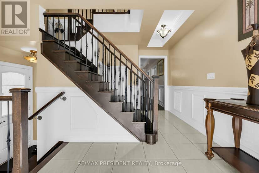 16 Canary Close — photo 9 of 40
