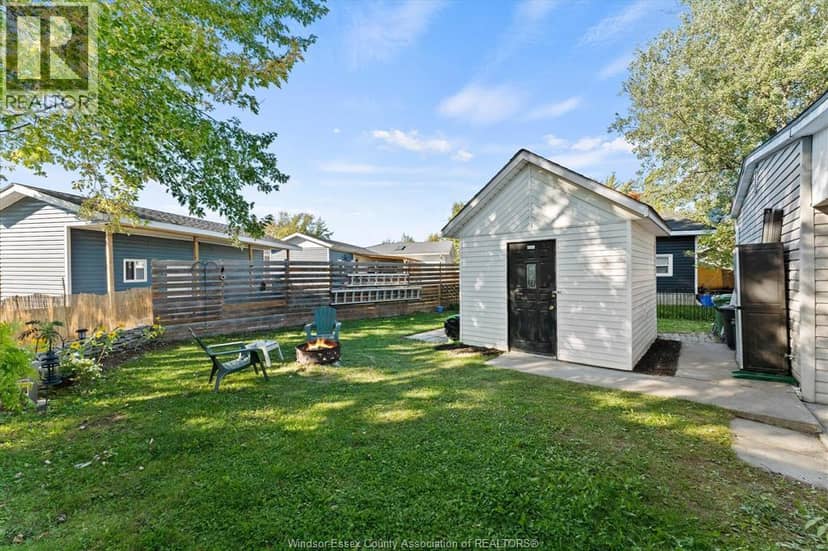20 Poplar DRIVE — photo 28 of 32