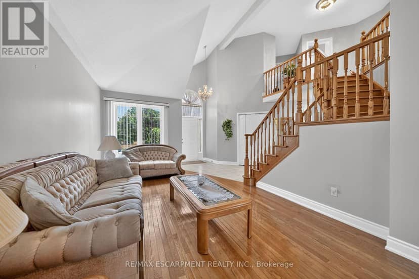 42 Hillgarden Drive — photo 11 of 40