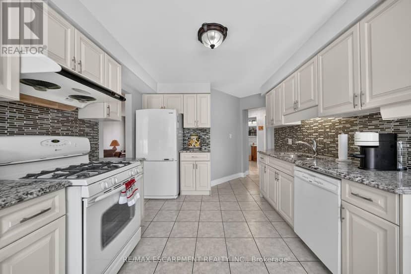 42 Hillgarden Drive — photo 20 of 40