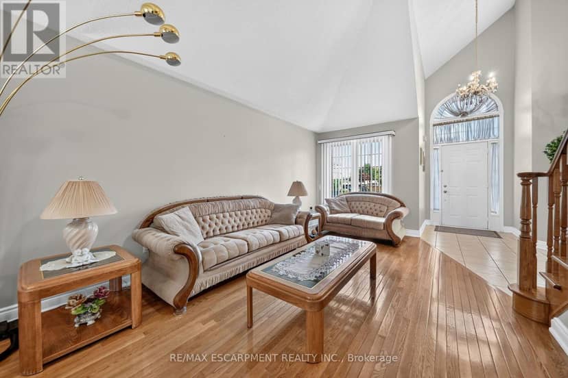 42 Hillgarden Drive — photo 8 of 40