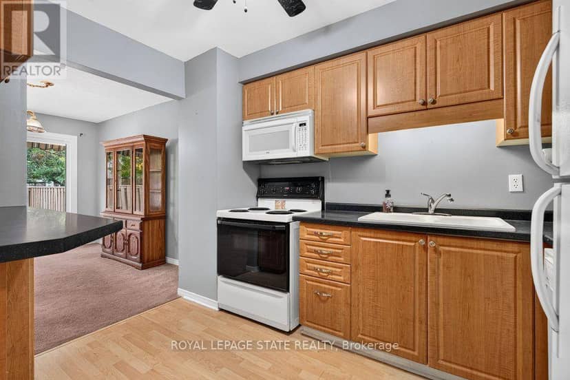 20 - 2 Royalwood Court — photo 21 of 40