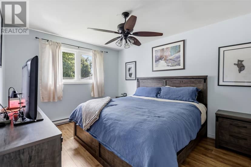 63 Texas AVE — photo 15 of 40