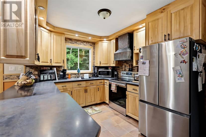 1130 Allen's Side RD, Sault Ste. Marie, photo 4