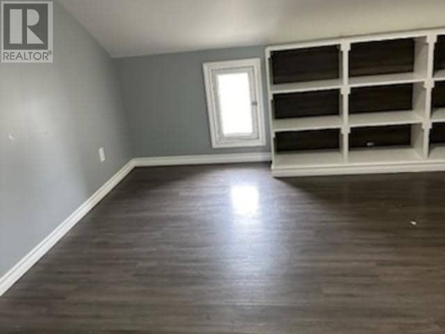 67 Broadway AVE — photo 17 of 28