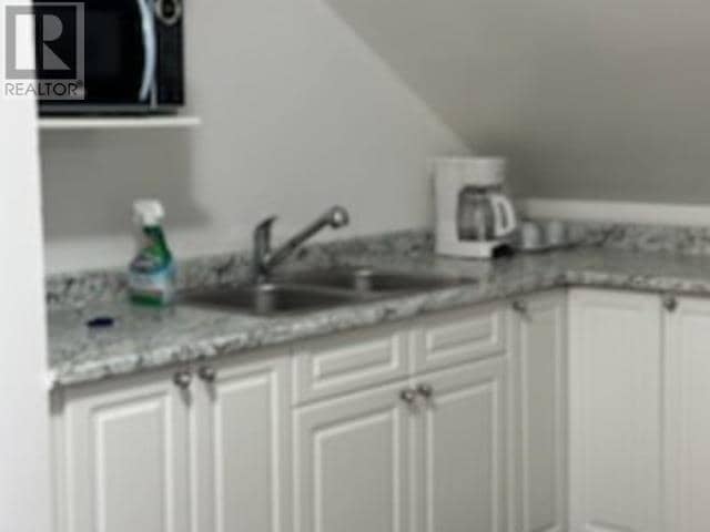 67 Broadway AVE — photo 24 of 28