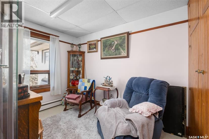 609 Main STREET — photo 21 of 40
