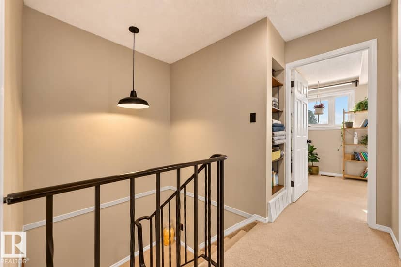 4709 26 AV NW — photo 20 of 40