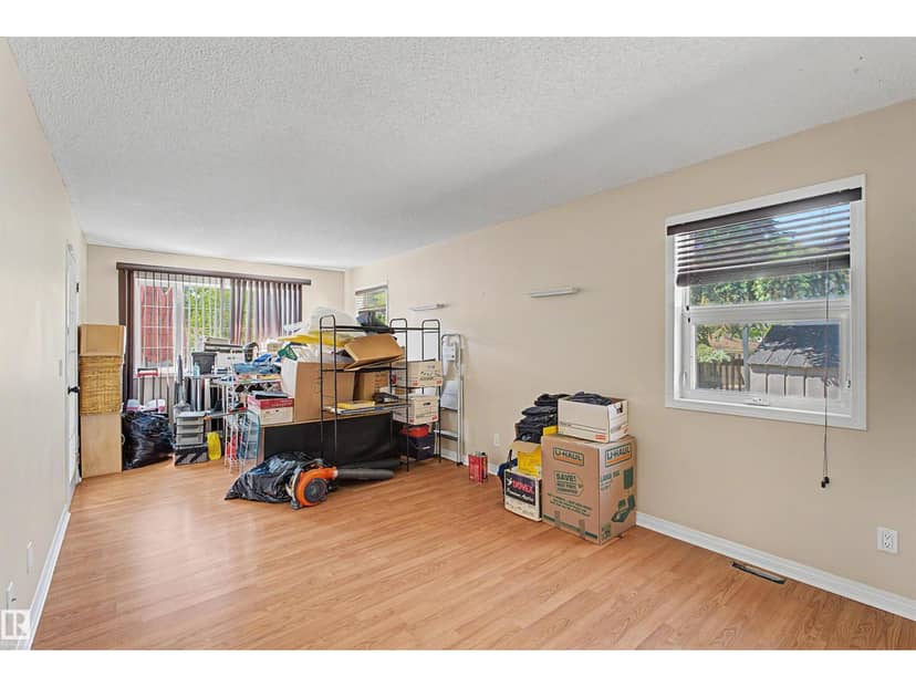 4233 116 AV NW — photo 15 of 30
