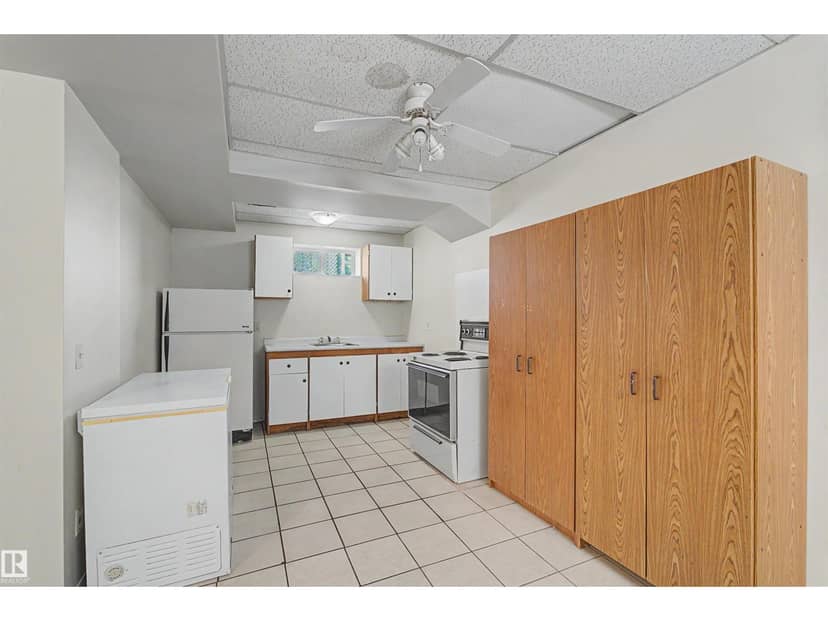4233 116 AV NW — photo 17 of 30