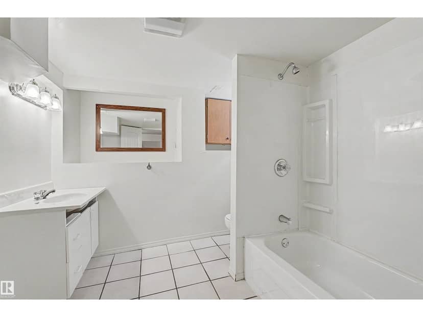 4233 116 AV NW — photo 25 of 30