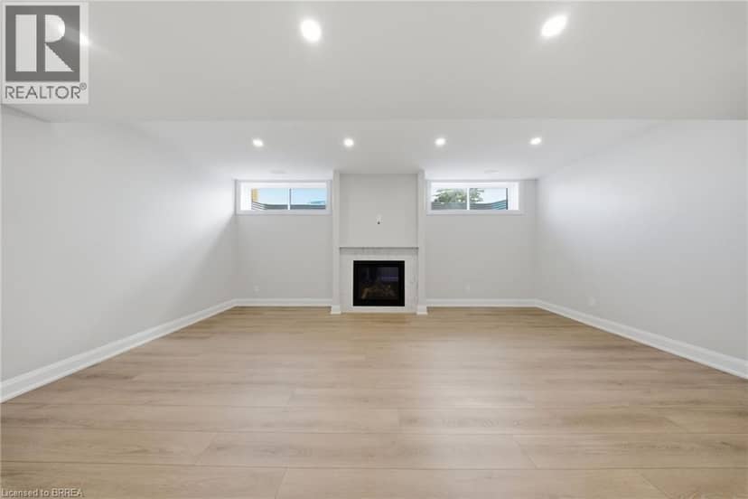 6 BECKETT Drive Unit# 10 — photo 14 of 26