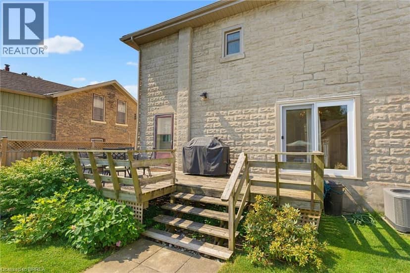 41 BANFIELD Street — photo 12 of 40