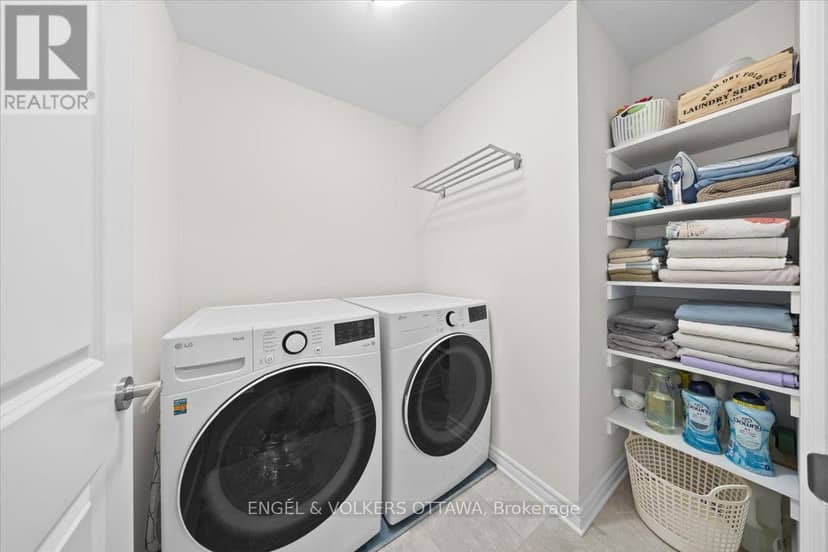 124 Patchell Place N — photo 30 of 40
